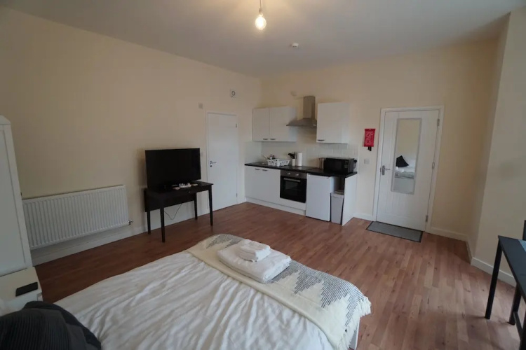 Arbourfield Lodge | Serviced Accomodation