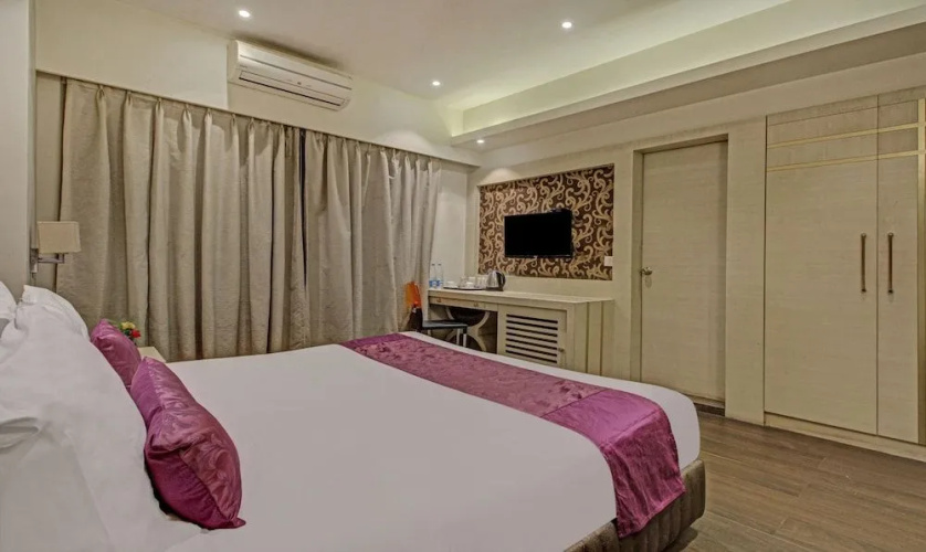 Treebo Tryst Hotel Radiant