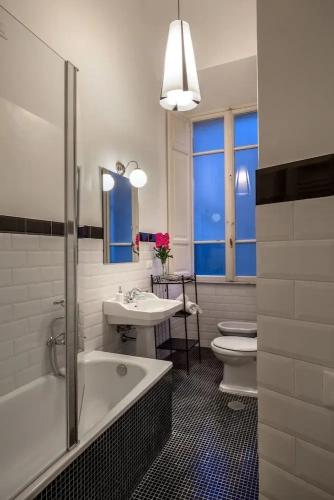 3 Bedrooms Apartment