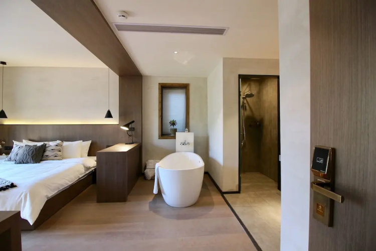 Cloud Community Guesthouse