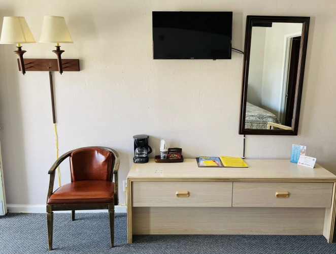 Apache Motel