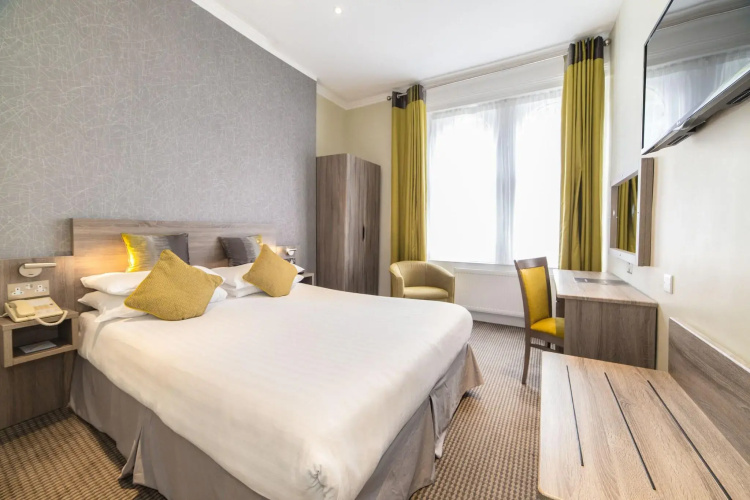 Phoenix Hotel
