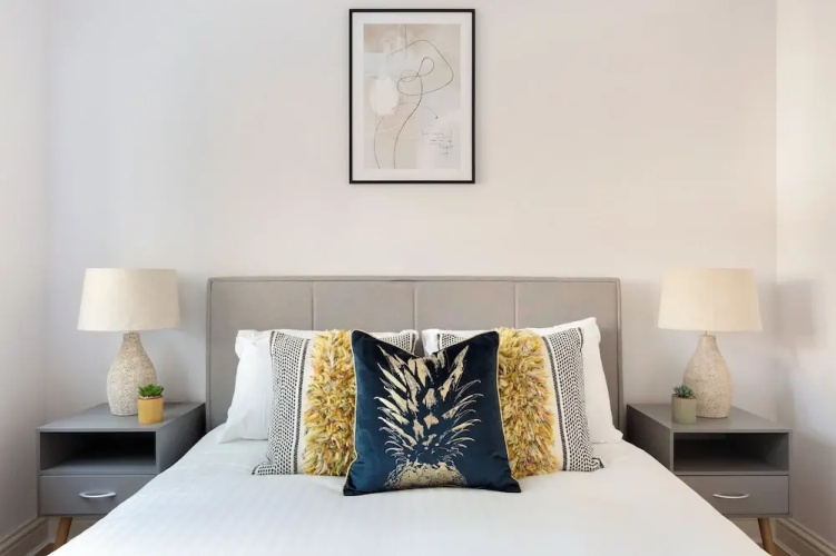 Comfortable 2 Bed Apartment by Tower Bridge