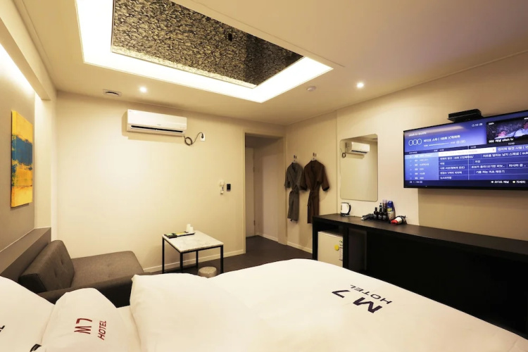 Yongin Singal M7