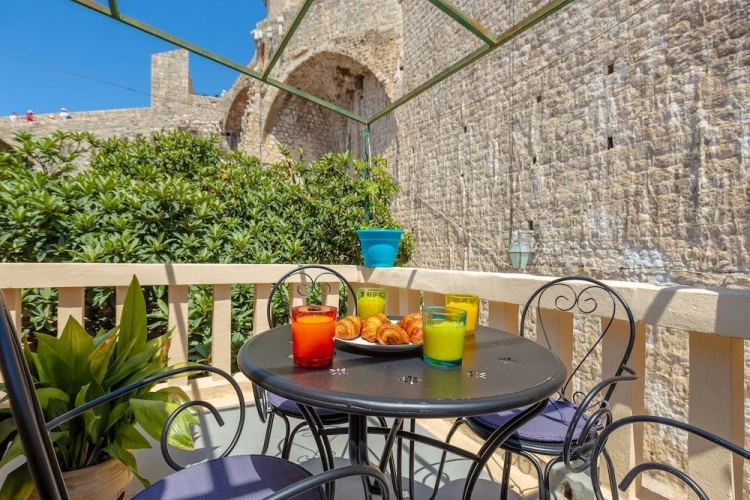 1 Bedroom Standard Apartment