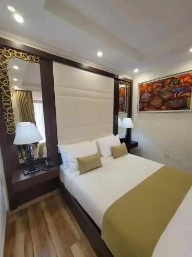 Standard Single room with balcony and with garden view