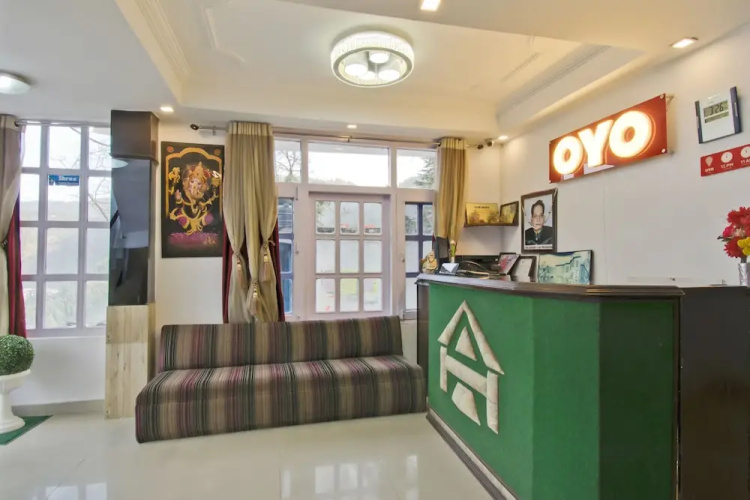 Capital O 11741 Hotel Nest