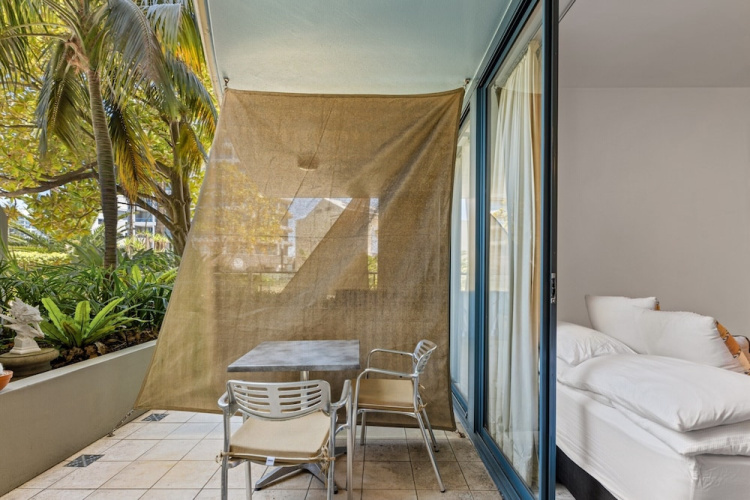 Beachside Studio With Pool and Gym Access