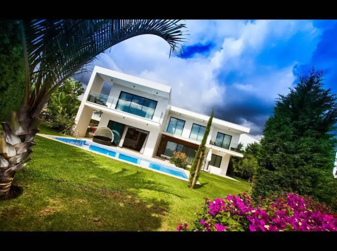 Victoria Villa