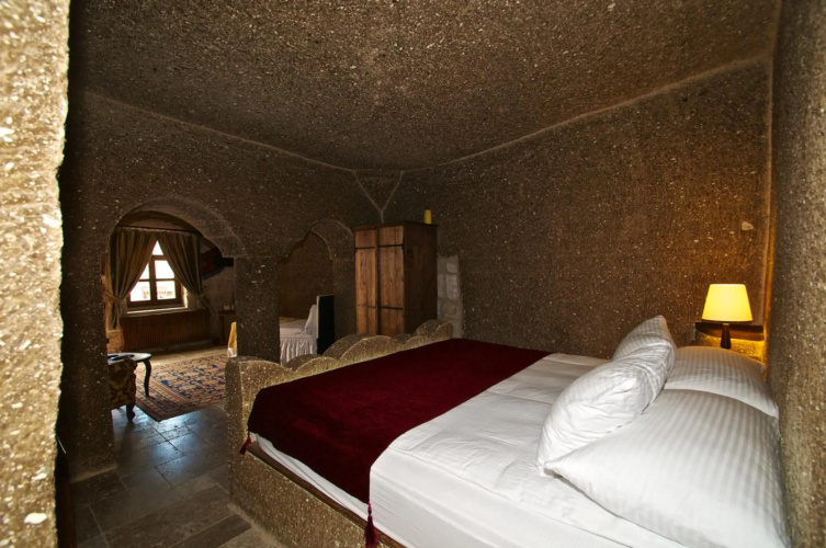 Grand Cave Suites