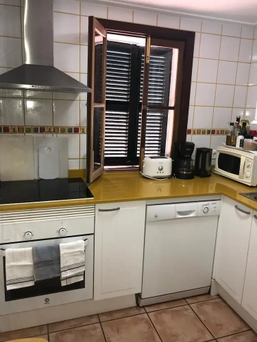 3 Bedrooms Cottage
