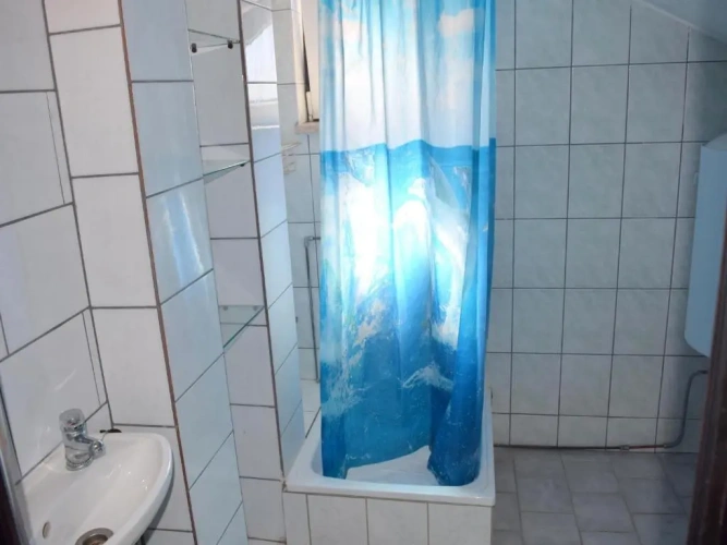 3 Bedrooms Apartment
