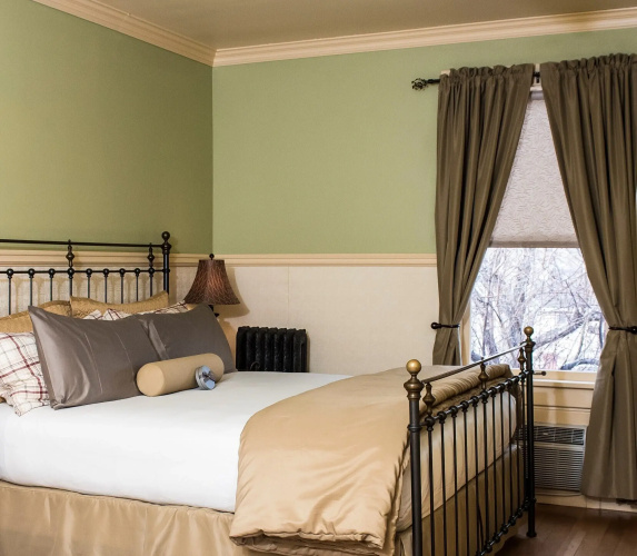 Chamberlin Inn Cody