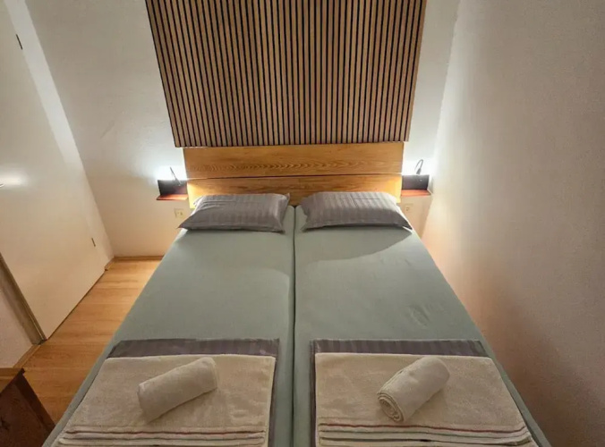 Apartment M & VALENTIN