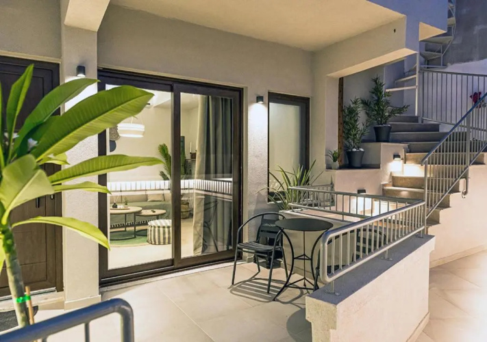 Noemie Apartments