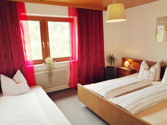 Classic Triple room