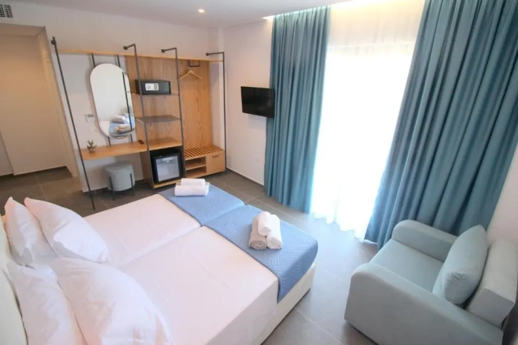 Standard Double Basement room
