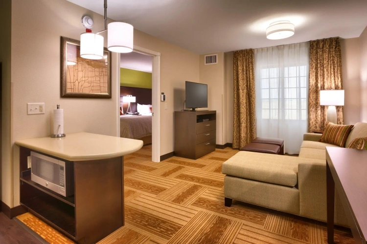 1 Bedroom Quadruple Suite
