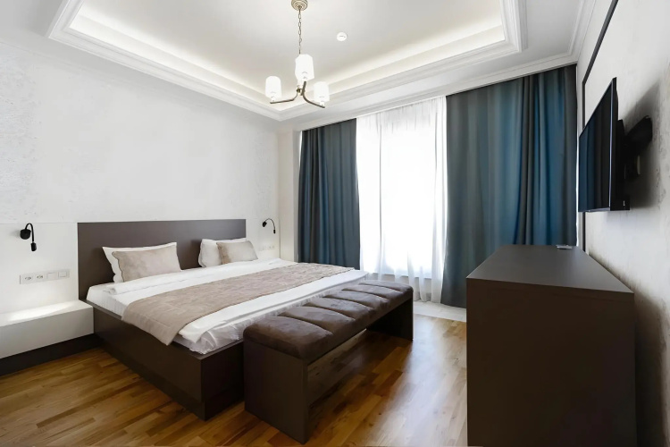 North Avenue Hotel