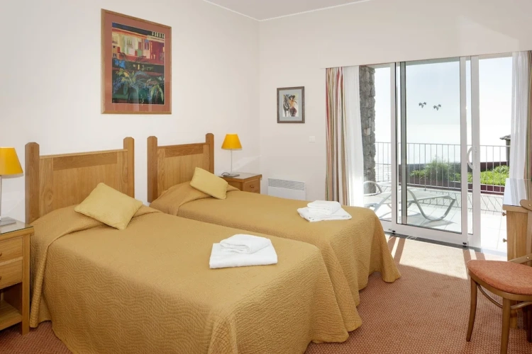 1 Bedroom Apartment with ocean view