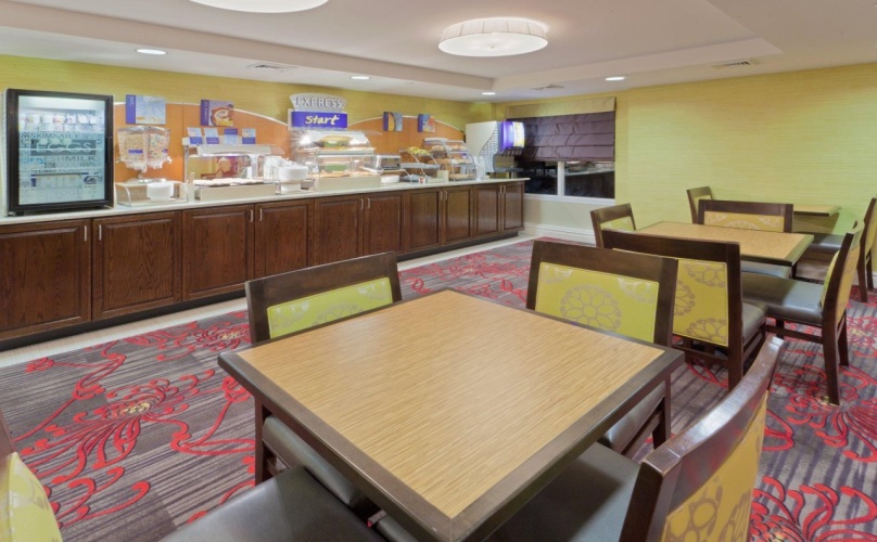 Holiday Inn Express Neptune photo 29