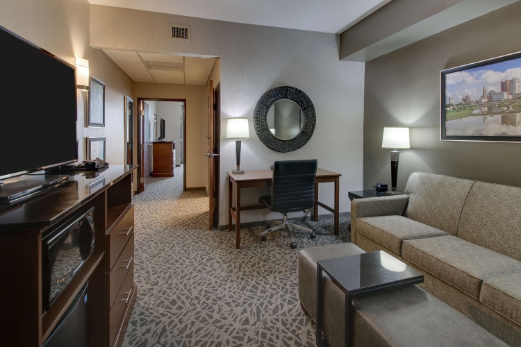 2 Bedrooms Double Suite