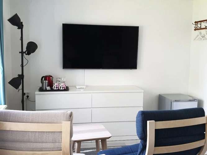 Standard Twin room with lake view
