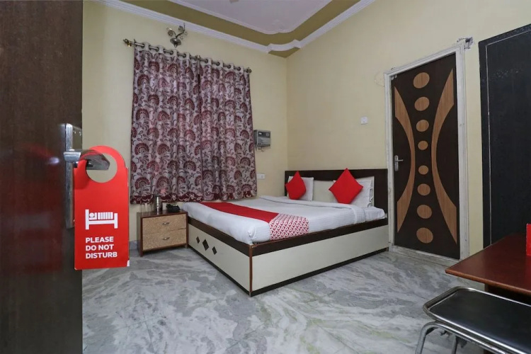 OYO 29309 Hotel Taj Palace