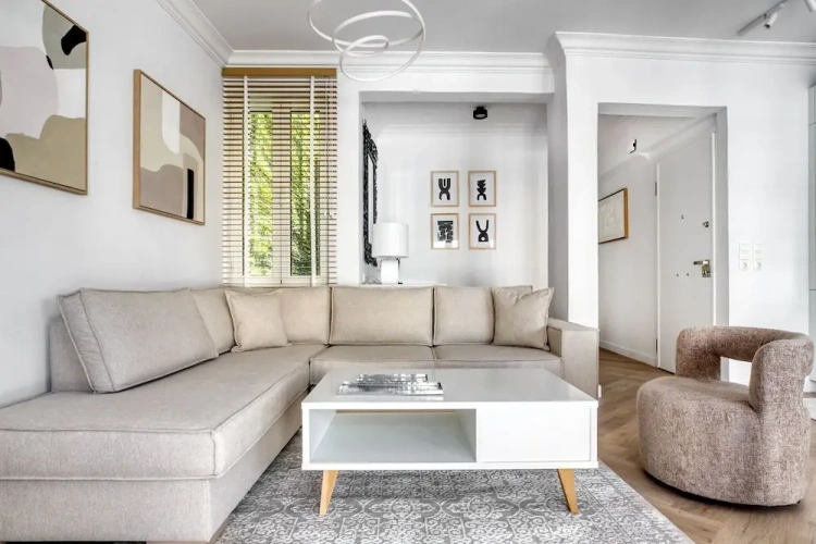 2 Bedrooms Apartment