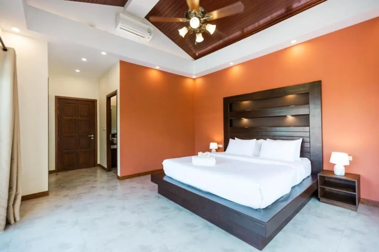 2 Bedrooms Villa