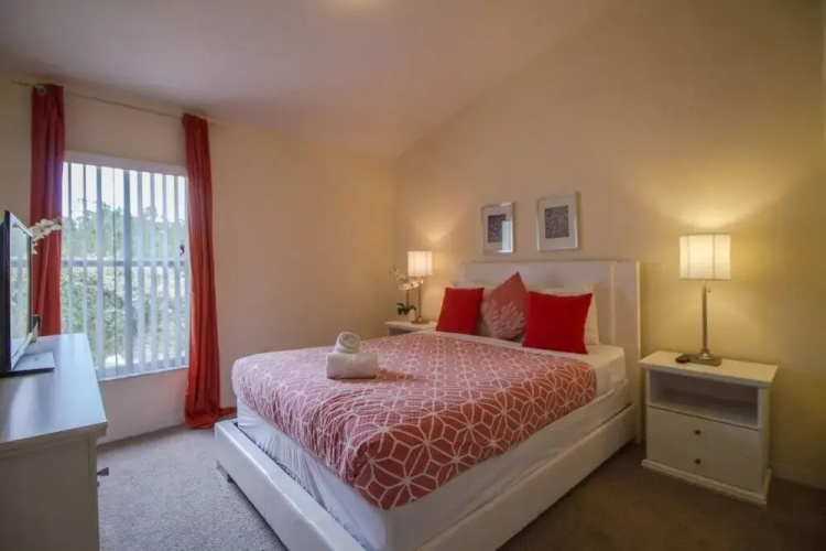 3 Bedroom, 2 Bath Tuscan Villa Vacation!