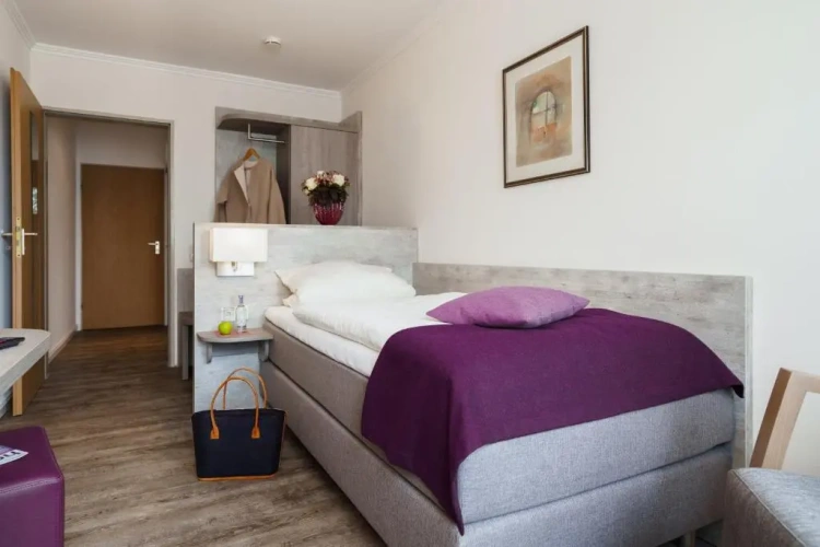 Deluxe Single room