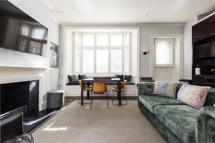 The Berkeley Square Suite