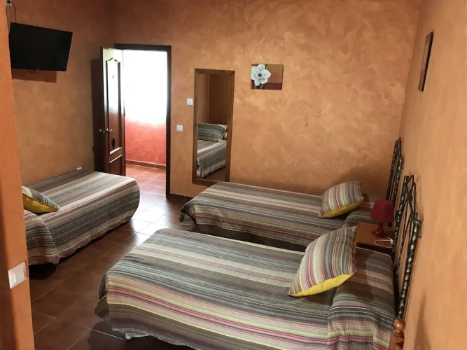Standard Triple room with balcony