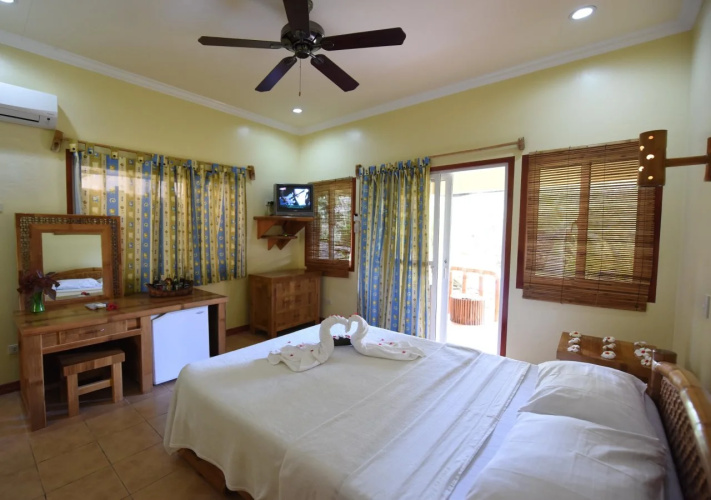 Thalatta Resort