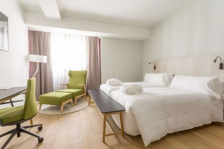 Urban Big Twin room