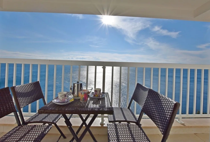 Apartment with balcony