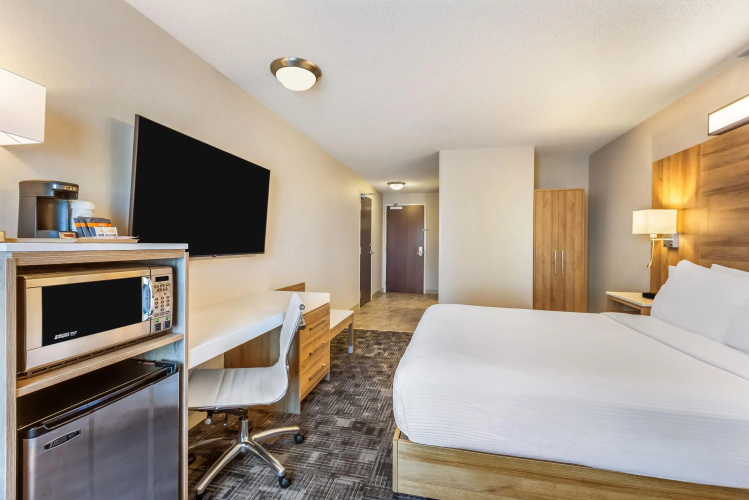 Microtel Inn & Suites By Wyndham Timmins photo 7