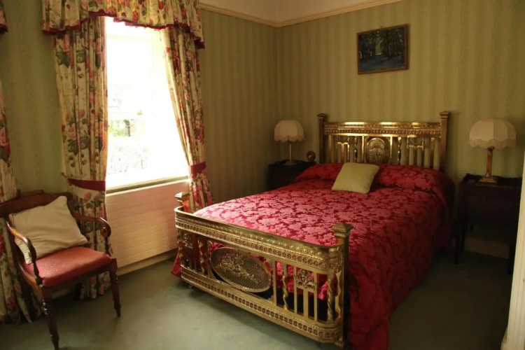 Altamont House