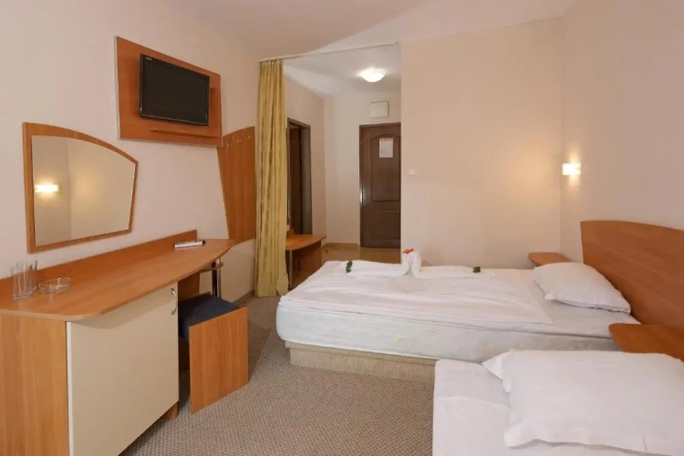 Standard Quadruple room with balcony