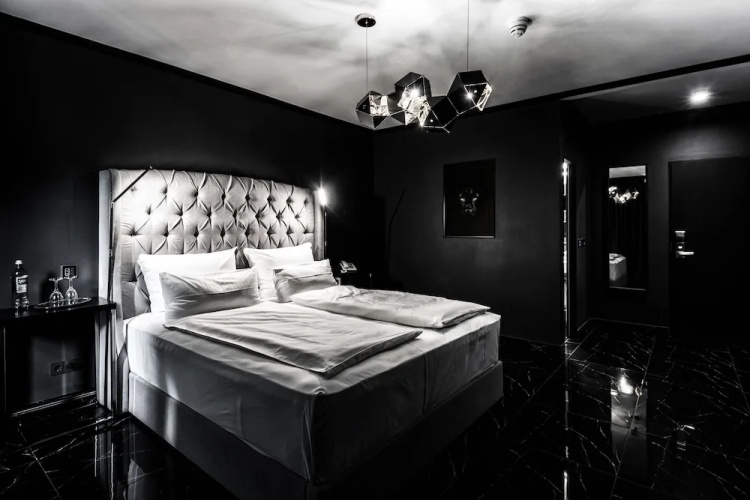 Hotel Belmont Classic
