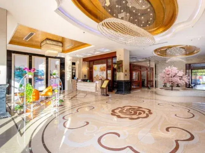 Ledong Baolong Hotel