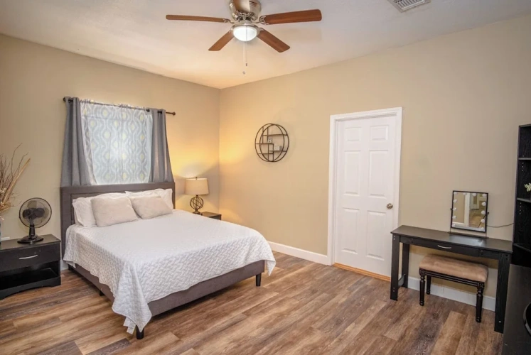 3 Bedrooms Cottage