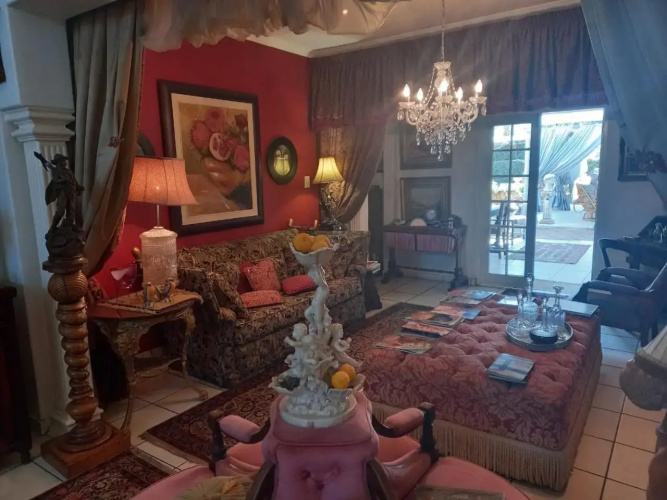 Michael-Angelo Guest House