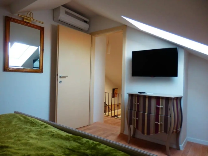 2 Bedrooms Deluxe Duplex Apartment