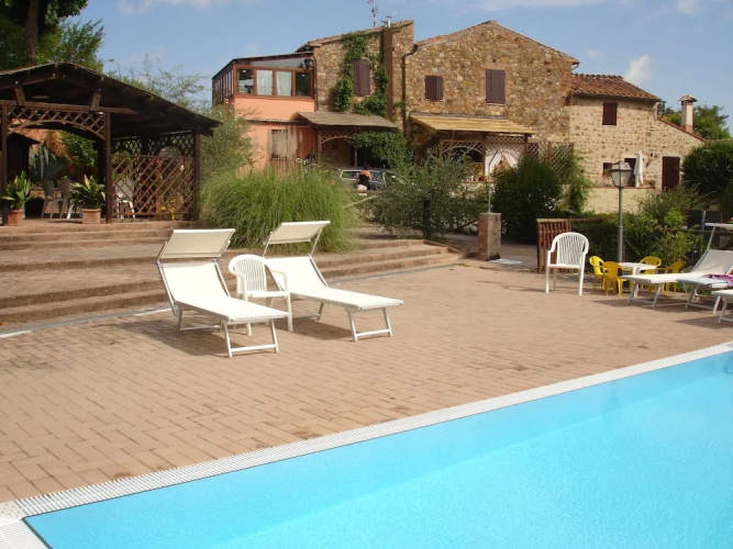 Superior Ground Floor Apartment With Pool View