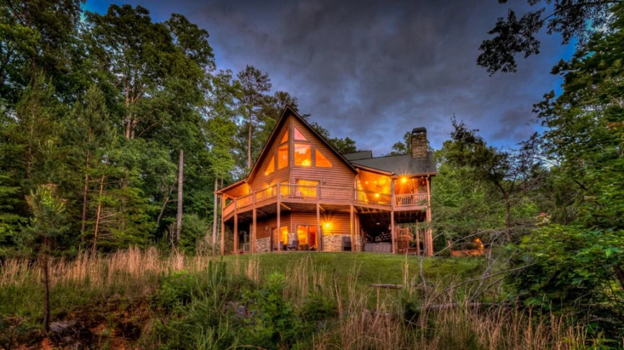Wolf Mountain Hideaway by Escape to Blue Ridge