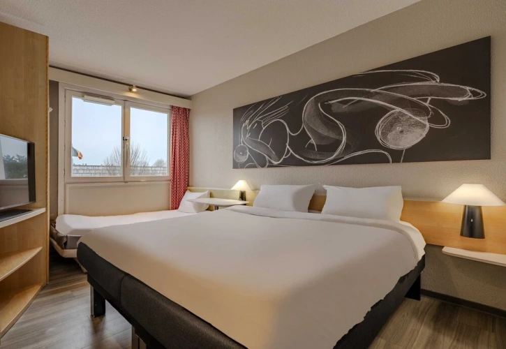 Triple room