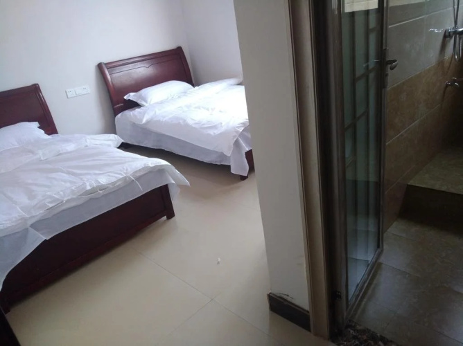 Lingshan Tour Pal Inn