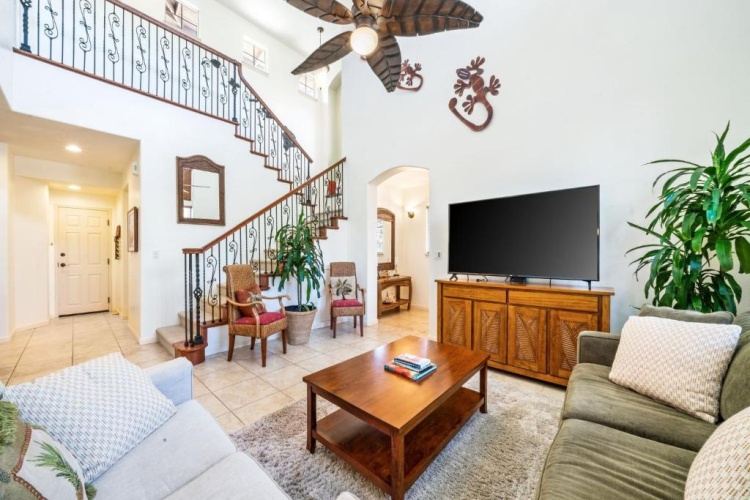 2 Bedrooms Apartment